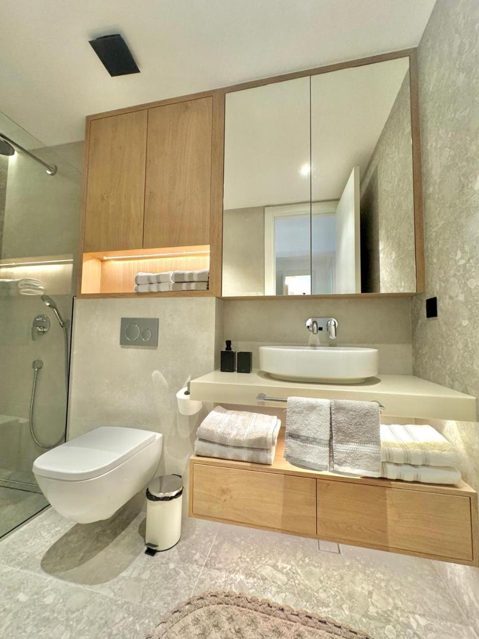 Apartment Two Bedroom Onia - *